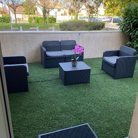 Logement Entier Chambre+Salon + Jardin & Terrasse Les Ulis Exterior foto